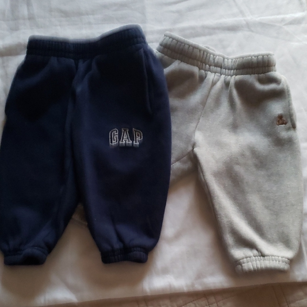 GAP Kids Dual-Tone Sweatpants Set